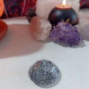 Orgonita / Electronite Pirámide formato diamante Grande