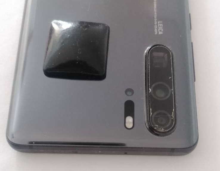 Protector para MÓVIL de Magnetita forma cuadrada o forma corazón