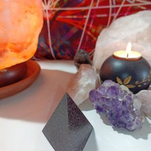 Orgonita VIRUTA DE HIERRO Pirámide 3 lados