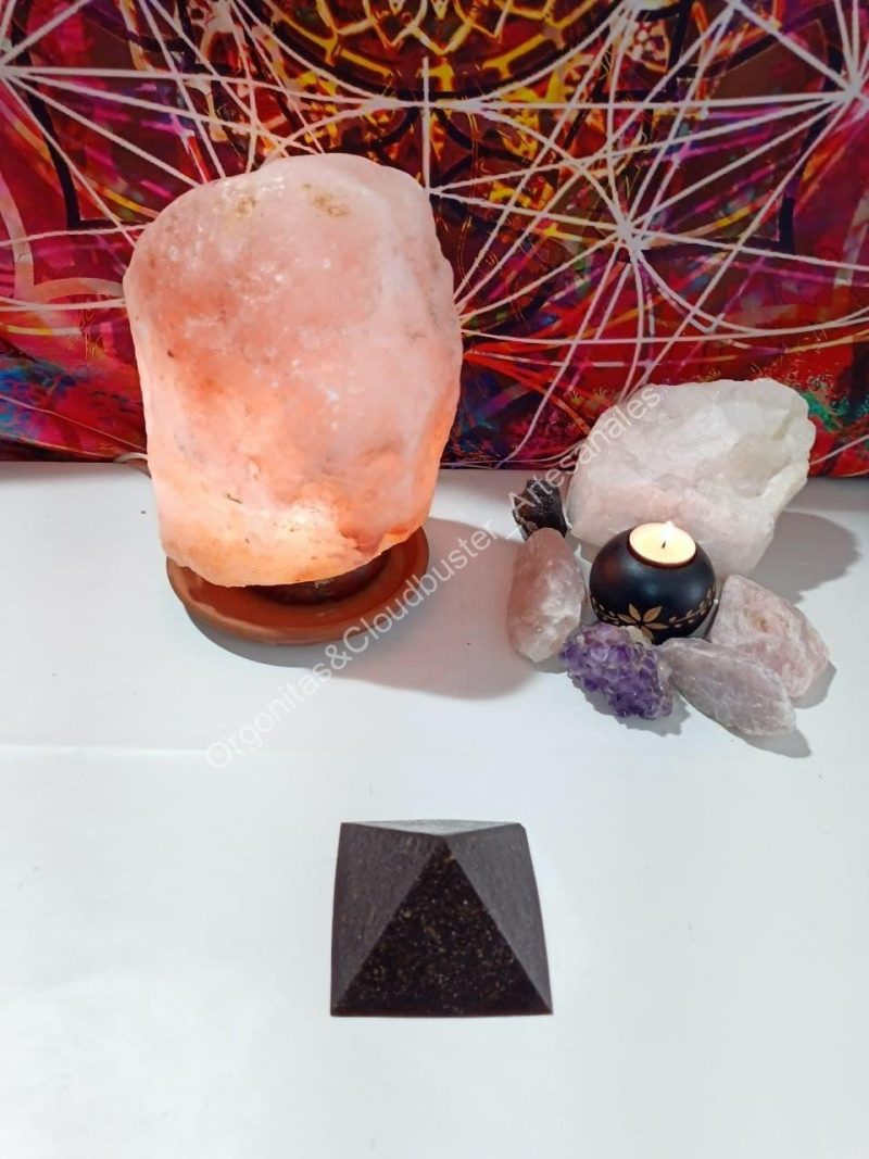 Orgonita VIRUTA DE HIERRO Pirámide Grande 4 lados - Imagen 5