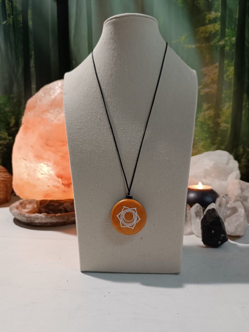 Orgonita / Electronite Colgante o llavero Sacro formato Semicírculo - Imagen 4