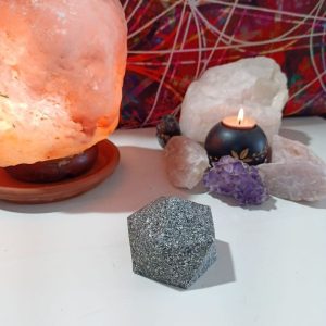 Orgonita / Electronite Pirámide Facetada