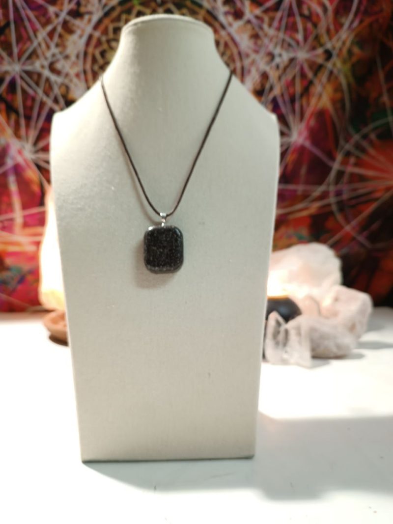 Orgonita VIRUTA PEQUEÑA DE HIERRO colgante Cuadrado - Imagen 2