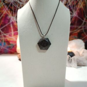 Orgonita VIRUTA PEQUEÑA DE HIERRO colgante Hexágono