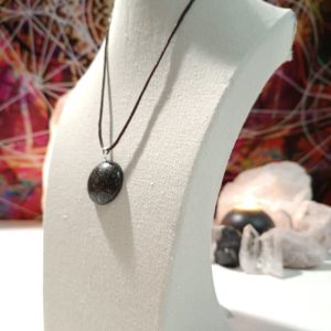 Orgonita VIRUTA PEQUEÑA DE HIERRO colgante Semicírculo Pequeño