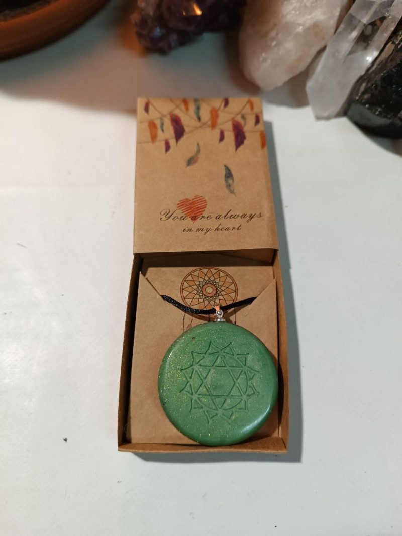 Orgonita / Electronite Colgante o llavero Chakra Corazón o Cardíaco - Imagen 5